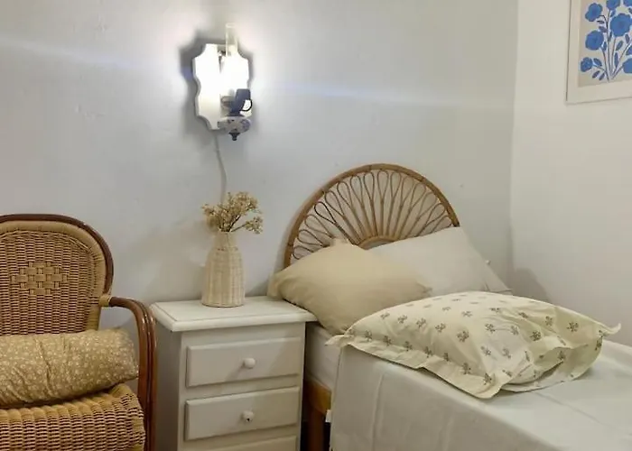 Cerca De Ciutadella Con Piscina