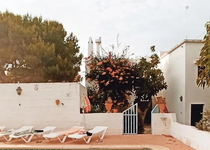 Venkovský dům Cerca De Ciutadella Con Piscina Troquerias